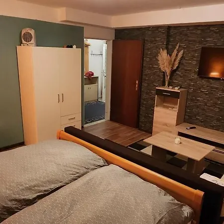 Familienfreundliche Eulennest Apartman